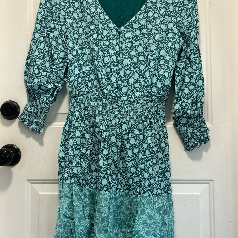 Vineyard Vines Teal & Navy Floral V-Neck Dress size small
